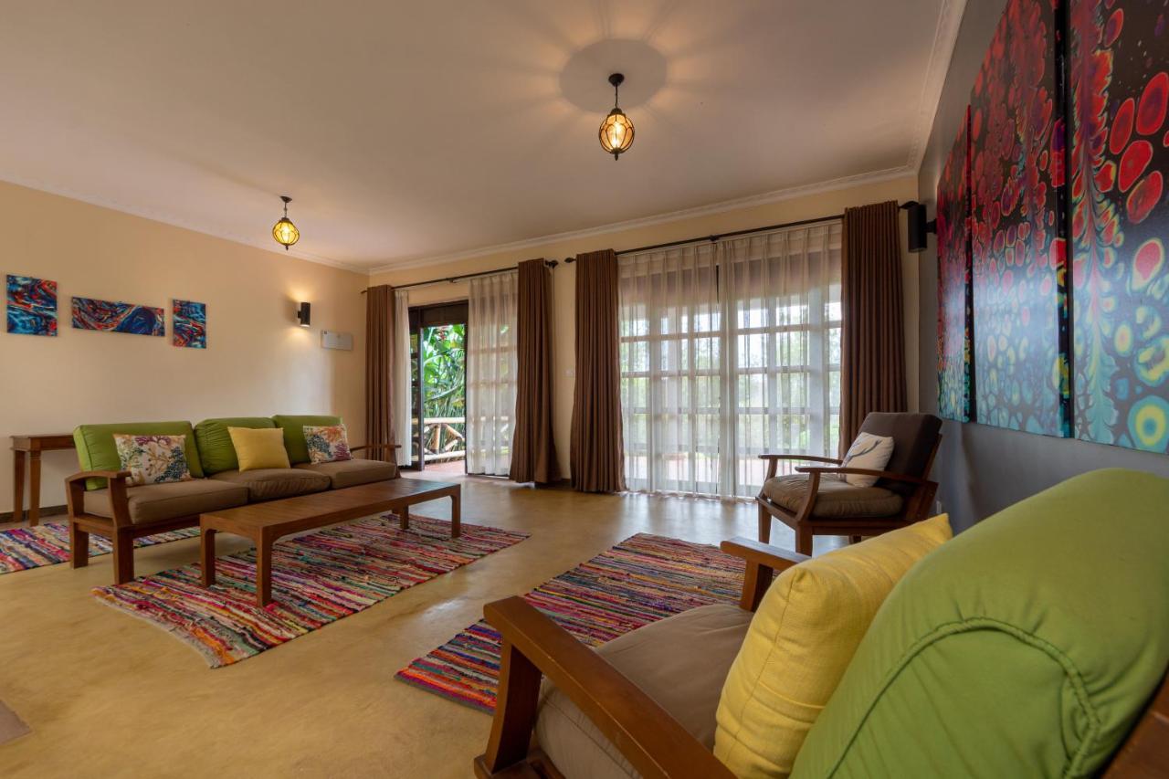 Emburara Farm Lodge Mbarara Exteriör bild