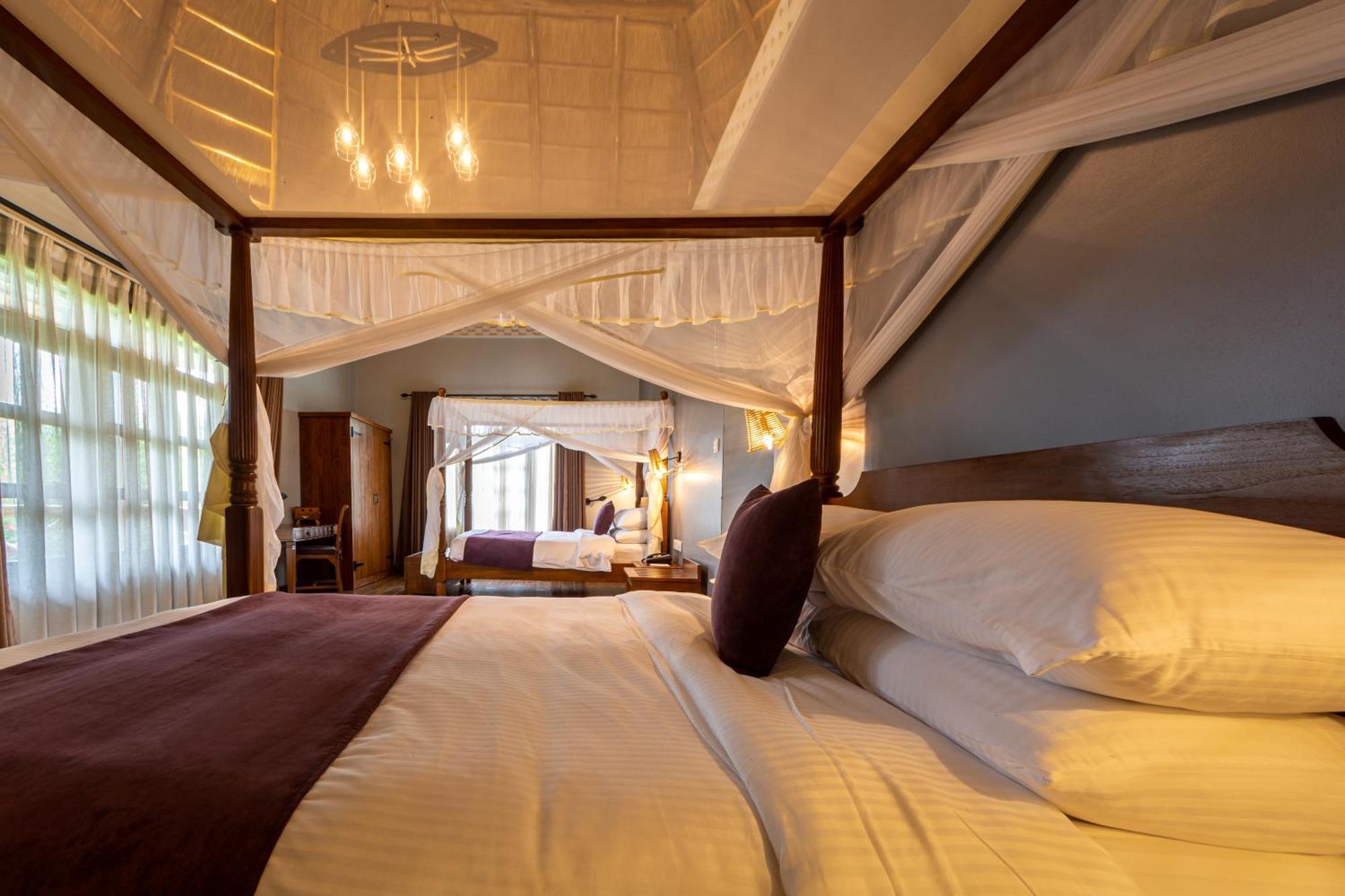 Emburara Farm Lodge Mbarara Exteriör bild