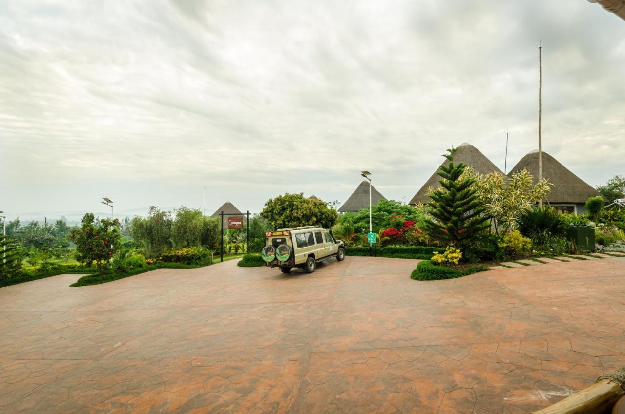 Emburara Farm Lodge Mbarara Exteriör bild