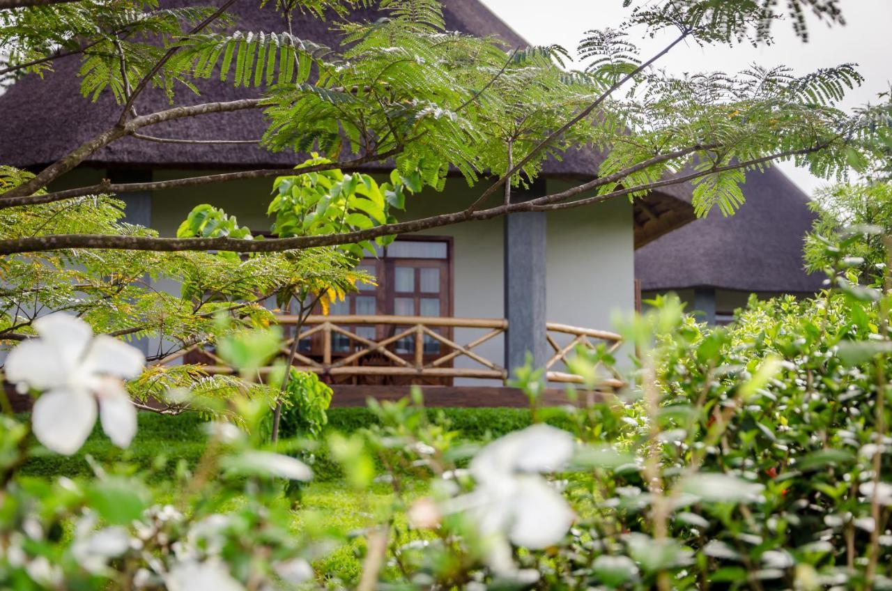 Emburara Farm Lodge Mbarara Exteriör bild
